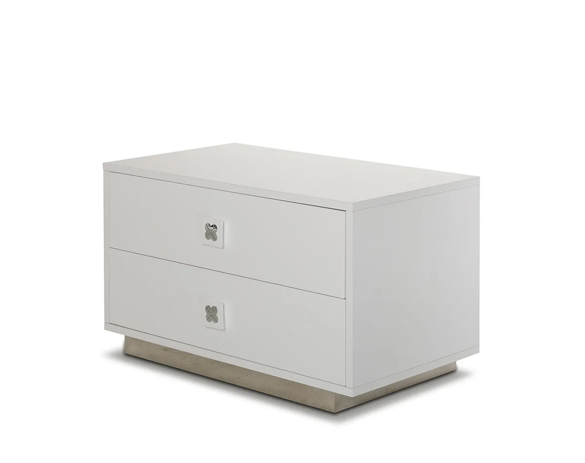 19' White Gloss Mdf Nightstand By Homeroots