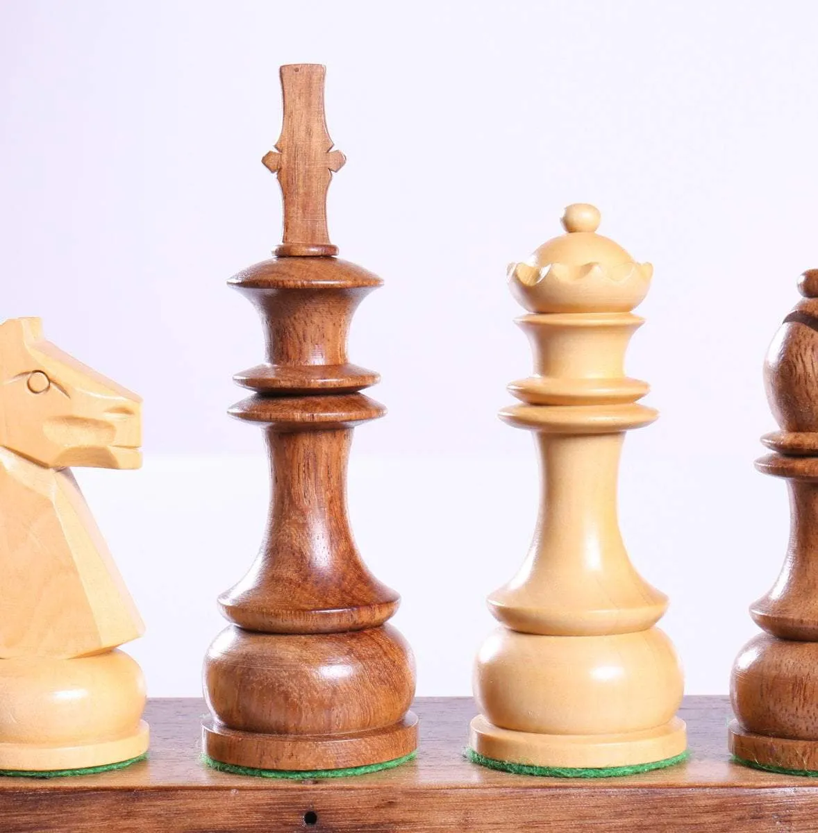 4 1/2" Staunton Champ Chess Pieces