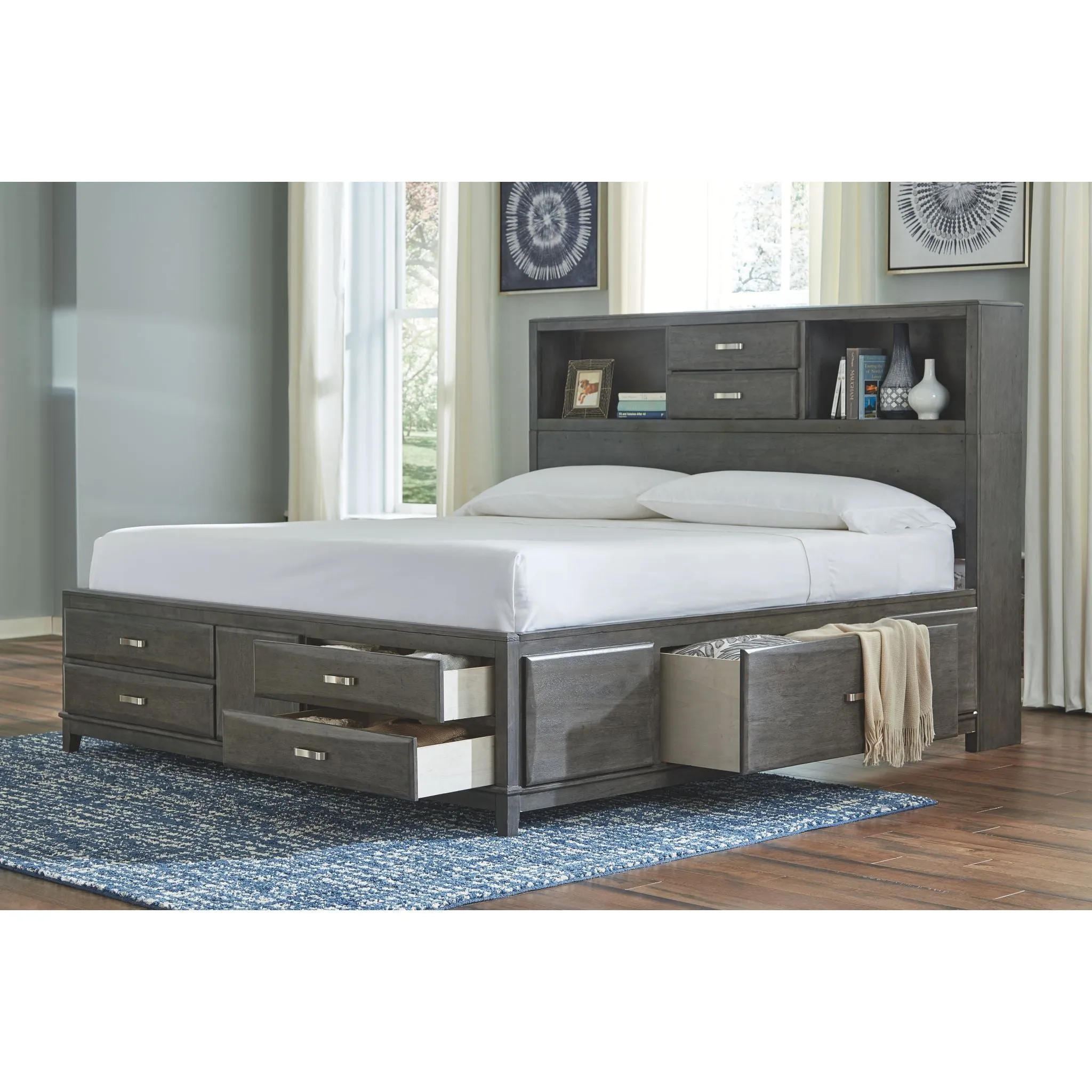 Caitbrook Storage Bed