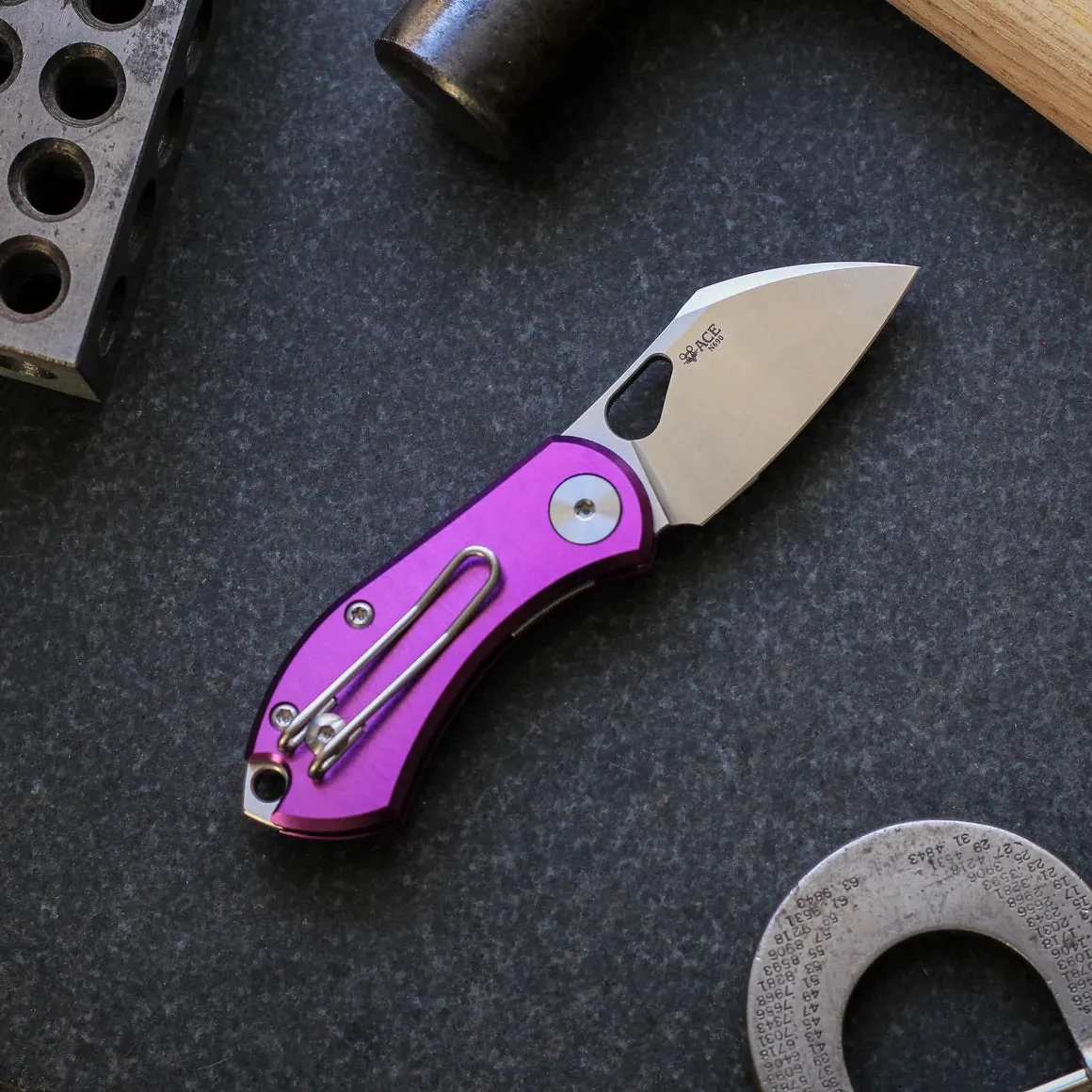 Giant Mouse ACE Nibbler 2in N690 Steel Blade Purple Aluminum Handles