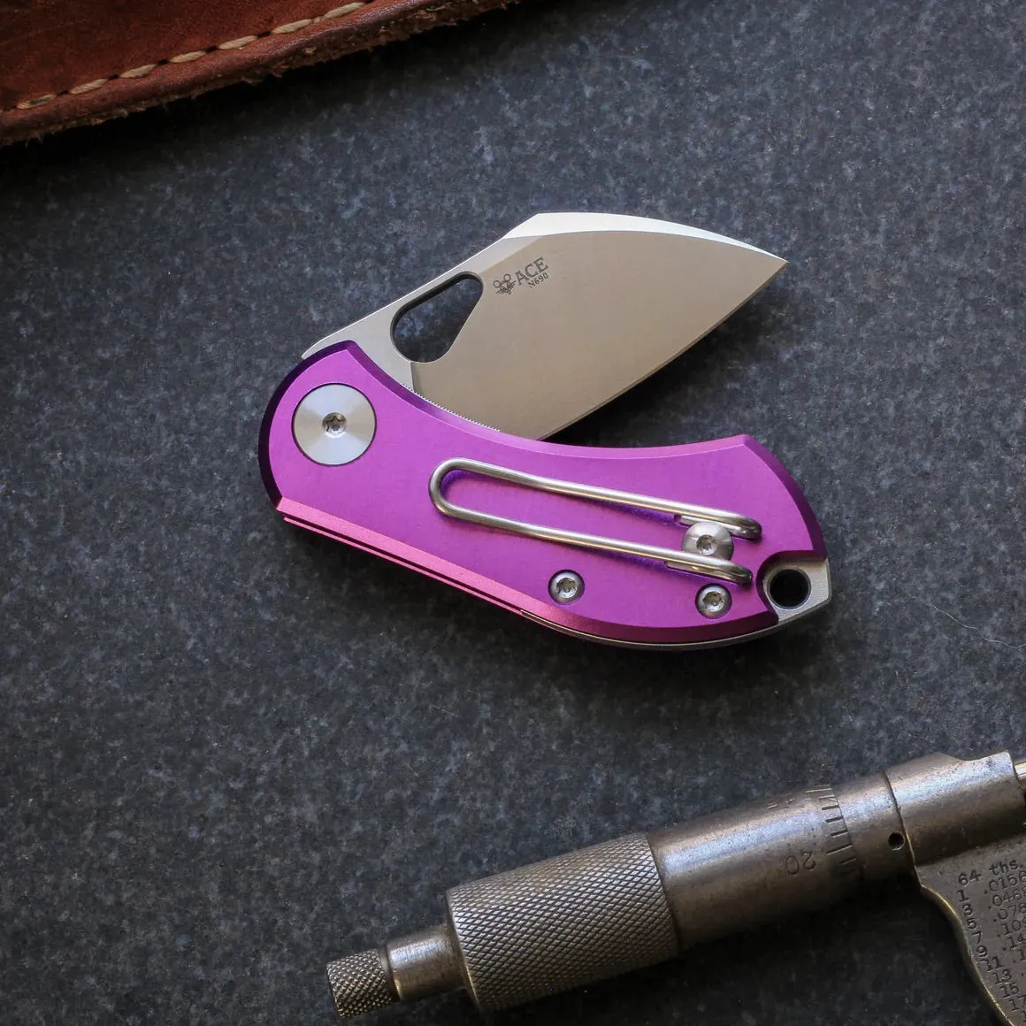 Giant Mouse ACE Nibbler 2in N690 Steel Blade Purple Aluminum Handles